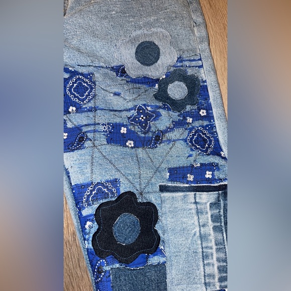 SOLD! - Picture 3 of 4